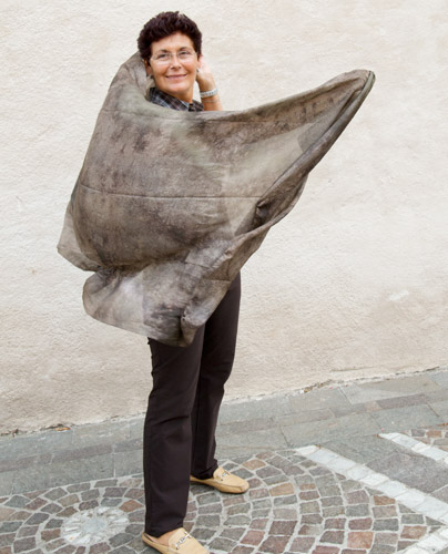 nunofelt scarf created by Maria Elisa Andriolli