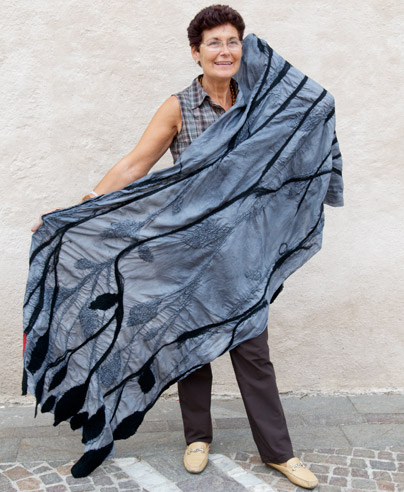 nunofelt scarf created by Maria Elisa Andreolli